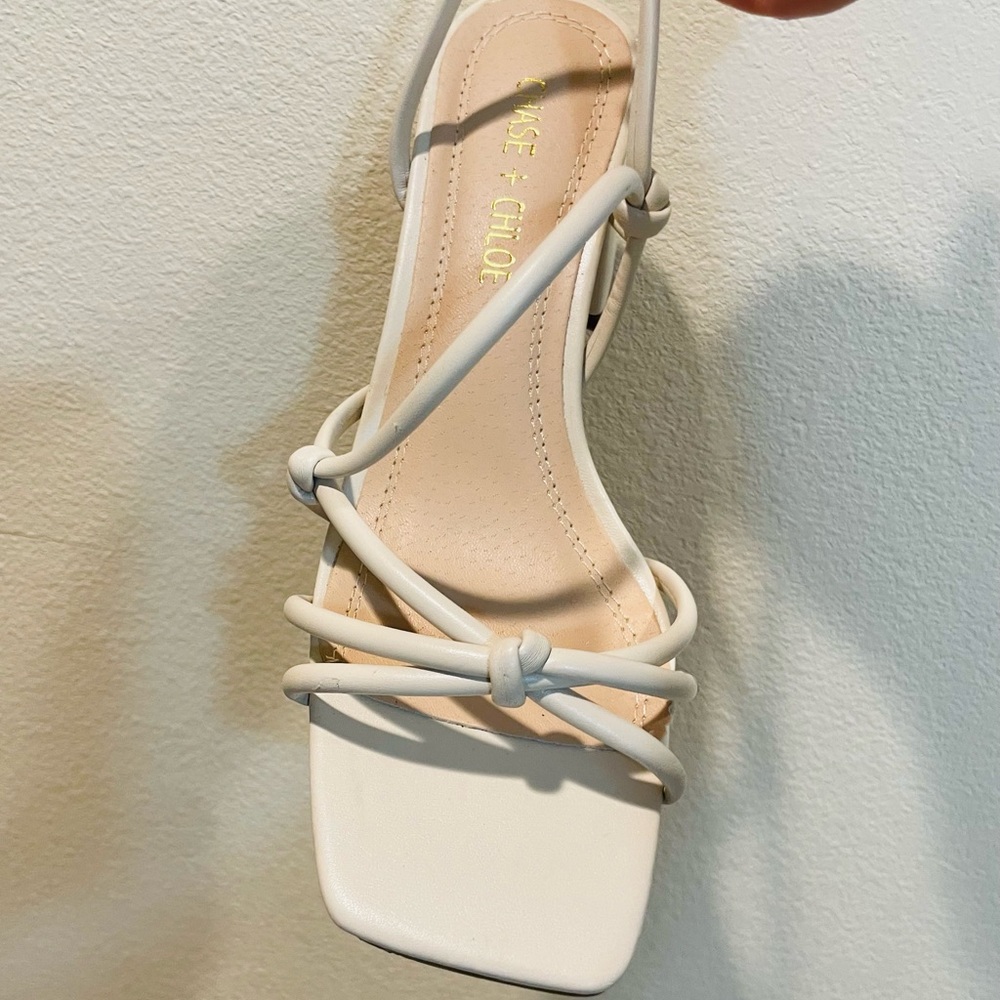 Nude Sz 7 strap square hill sandals